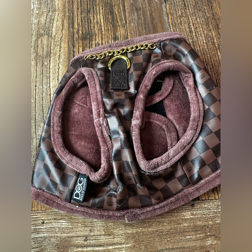 Brown Checkered Dog Harness with Crown Logo - Picture 4 of 6